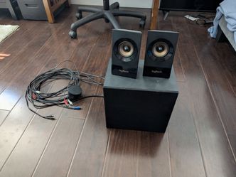 Logitech Multimedia Speakers