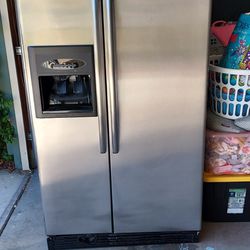 Refrigerator Maytag Side By Side