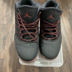 Air Jordan 10 Retro Black/Red Size 7Y
