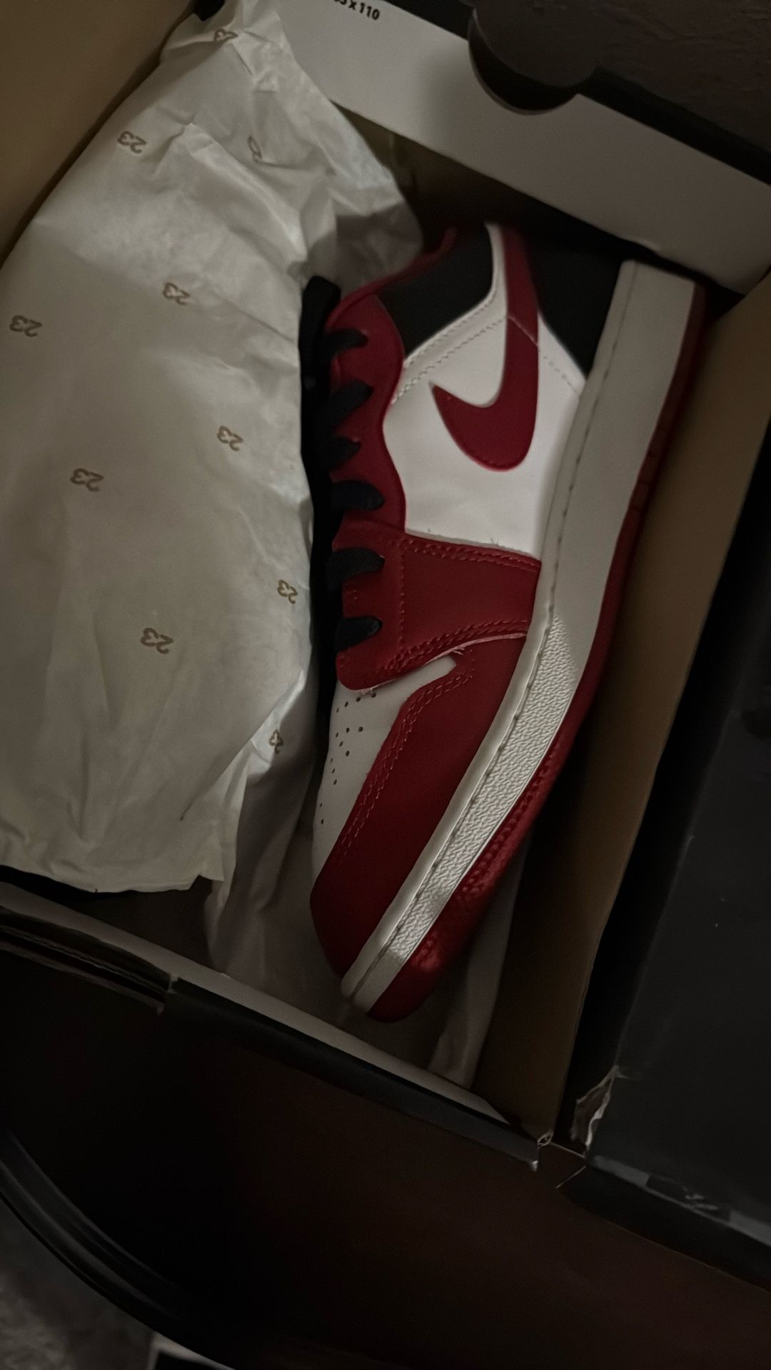 Air Jordan ones low Big Kids 