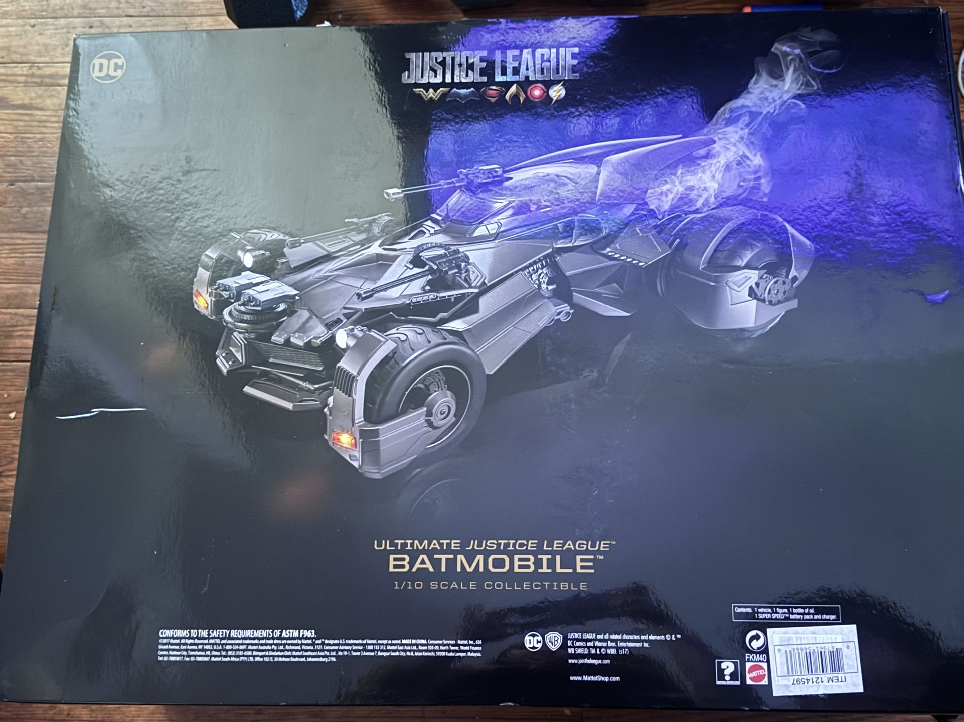 Ultimate Justice League Batmobile 1/10 Scale