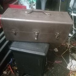 Kennedy Tool Box. In Good Condition 