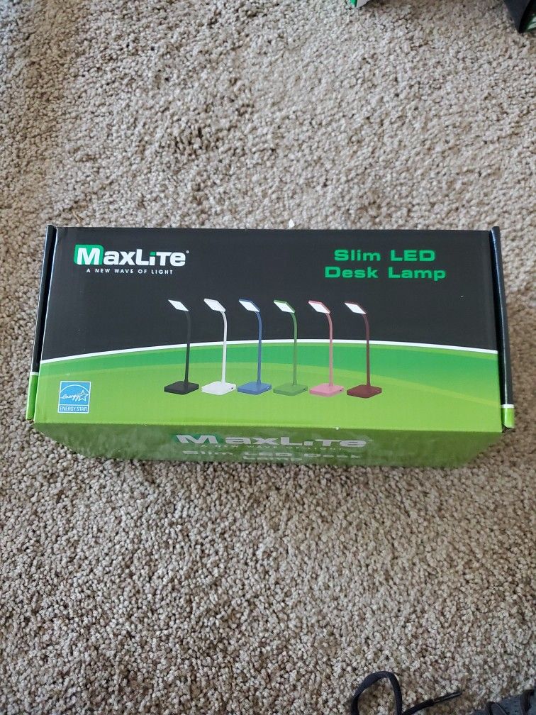Maxlite Slim LED Desk Lamp