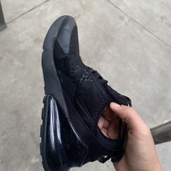Air Max 270
