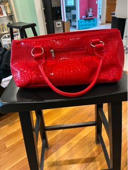 Red vinyl cooler bag ex cond