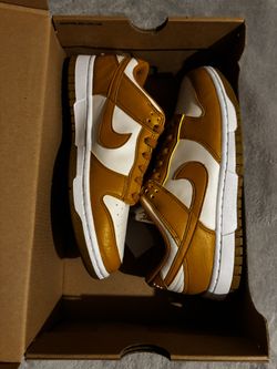 Women’s nike dunk lows size 8 W