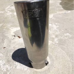  Exhaust tip 