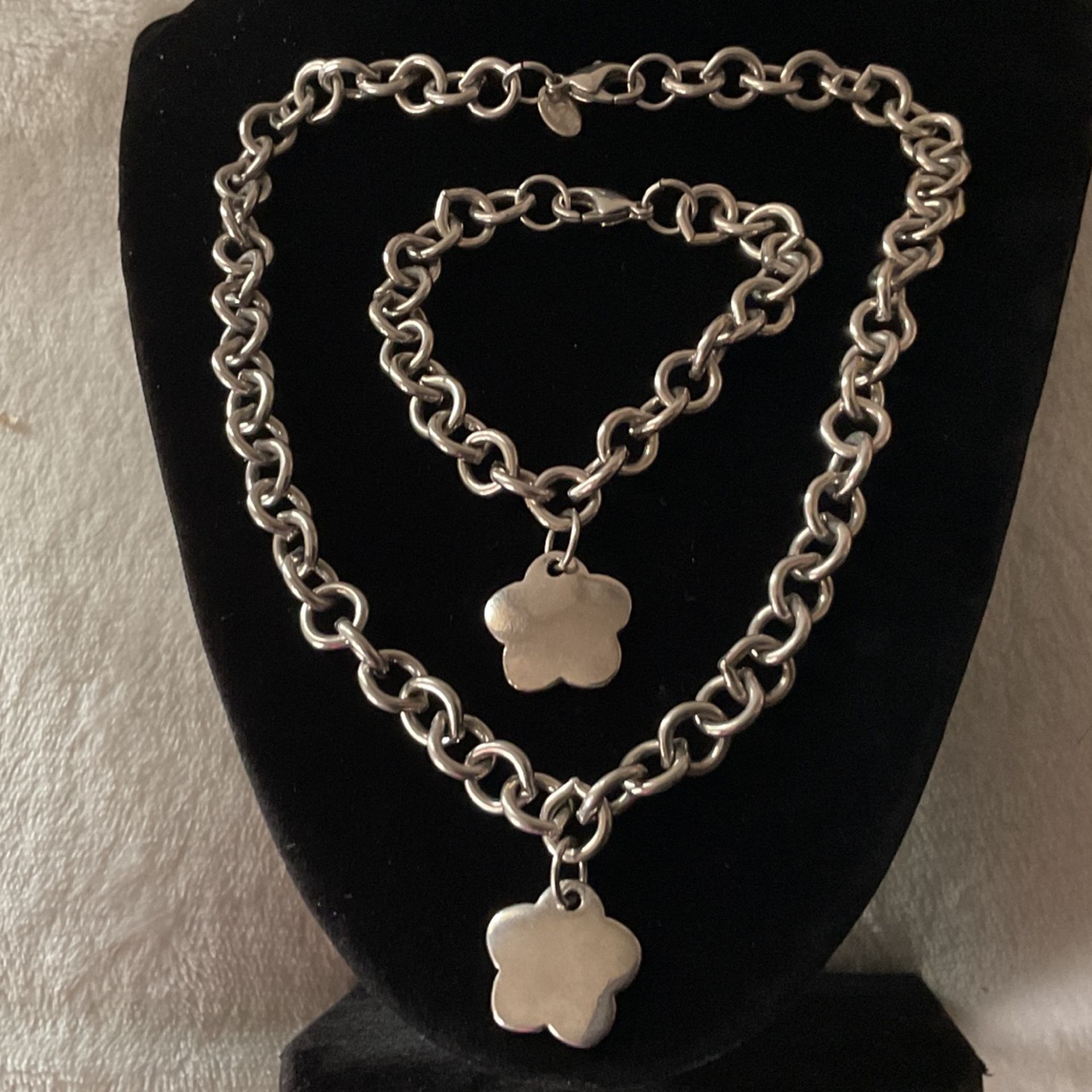 Solid Stainless Steel Necklace/choker And Bracelet Set With Pendant