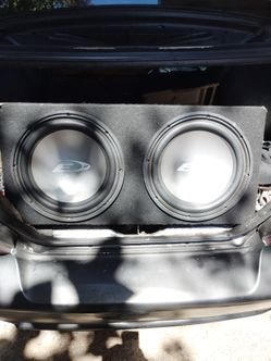 Alpine type E   12s in sealed enclosure  and they are hooked up in my car  .  I can  show how they sound before purchasing