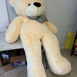 Giant Teddy Bear 