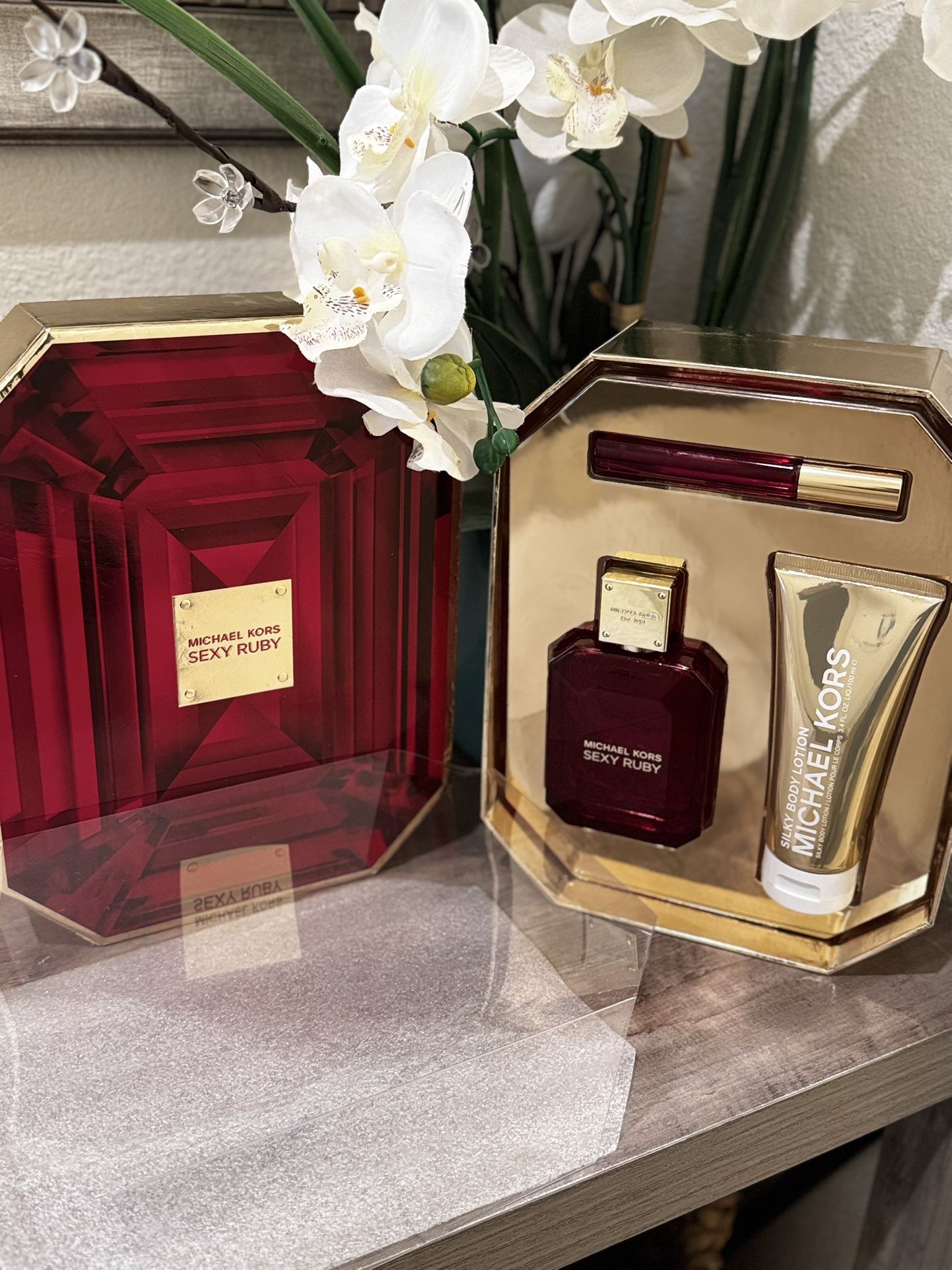 Perfume set Michael Kors Sexy Ruby   Discontinued scent   Authentic