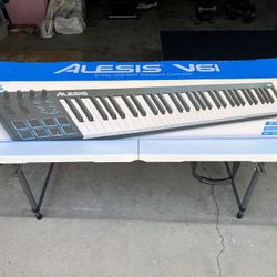 Alesis V61 61-Key USB-MIDI Keyboard Controller