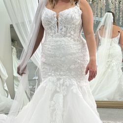 Allure Romance Wedding Dress – Size 16 – Never Worn, Unaltered 🌸