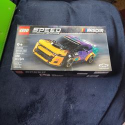 LEGO Speed Champions NASCAR Next Gen Chevrolet Camaro ZL1