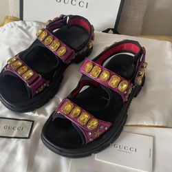 Gucci Sandals 39