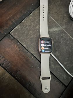 Apple Watch 9 Series Rose Gold