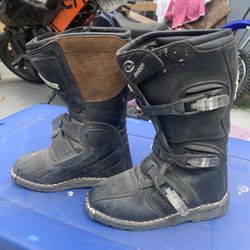 Answer Dirtbike Boots Size4