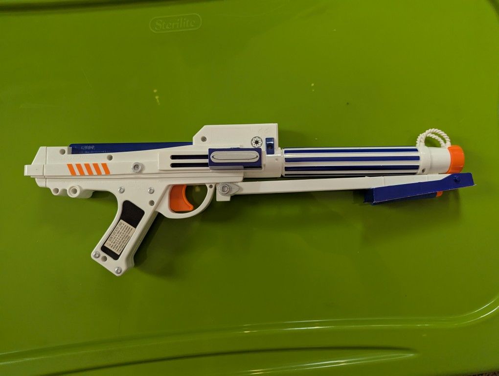 Nerf Star Wars Clone Wars Trooper Dart Gun Blaster Rifle Hasbro 2006