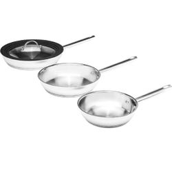 Set Of 3 Pans With Lid New In Box Pick Up In Pomona $45