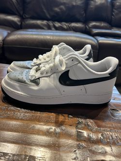 Nike Air Force - Size men’s 10.5 Excellent Condition