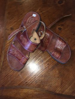 4 Pairs Of Huaraches Mexicanos