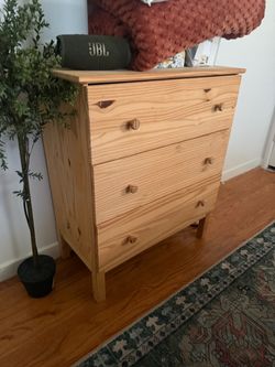 IKEA Tarva dresser bottom drawer sags sometimes