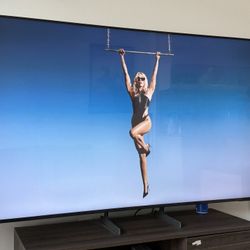 Samsung 65in TV + Coffee Table + Tv Stand