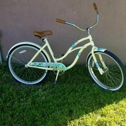 Used Bike In GOOD CONDITION (Women)
