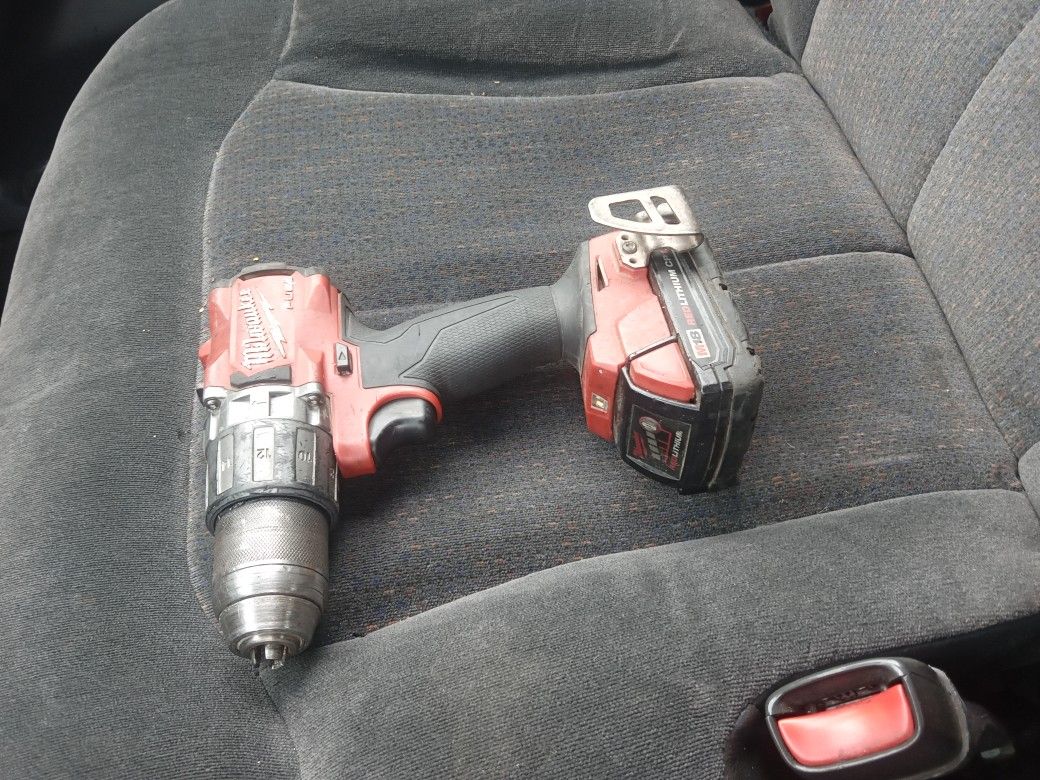 Milwaukee Fuel M18 Brushless Drill 