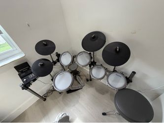 Simmons drums titan 70