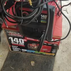 Soldadora LINCOLN 140 AMP DE MICROALAMBRE 