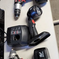 Craftsman  Kit. All Working  Condition  Batterys Hold Charge