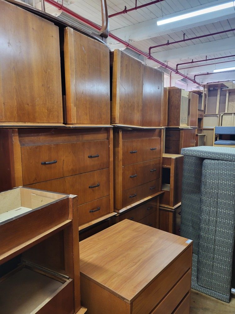 3 DRAWS DRESSER WITH HIGH QUALITY WOOD (HOME53)