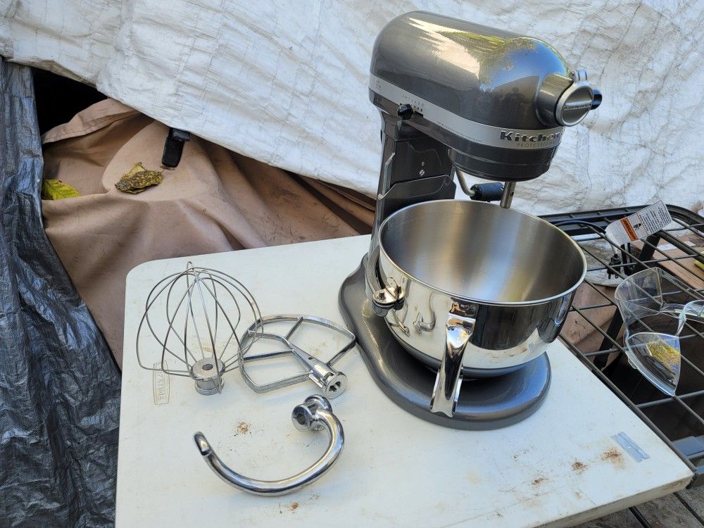 Kitchenaid Professional Model Kp26m1xqpm