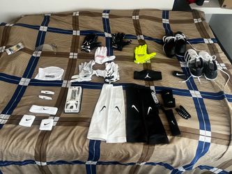 🚨FOOTBALL GEAR FOR SALE DM FOR SEPARATE PRICES