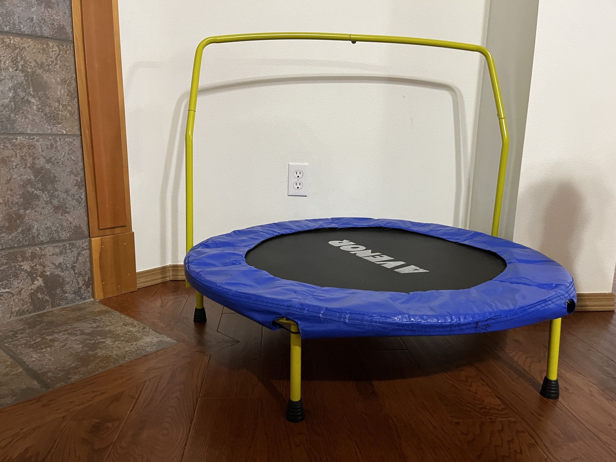 indoor/ outdoor kids trampoline