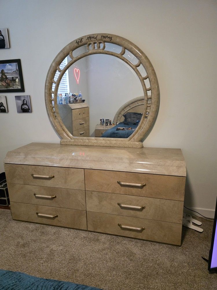 Queen Sized Bedroom Set