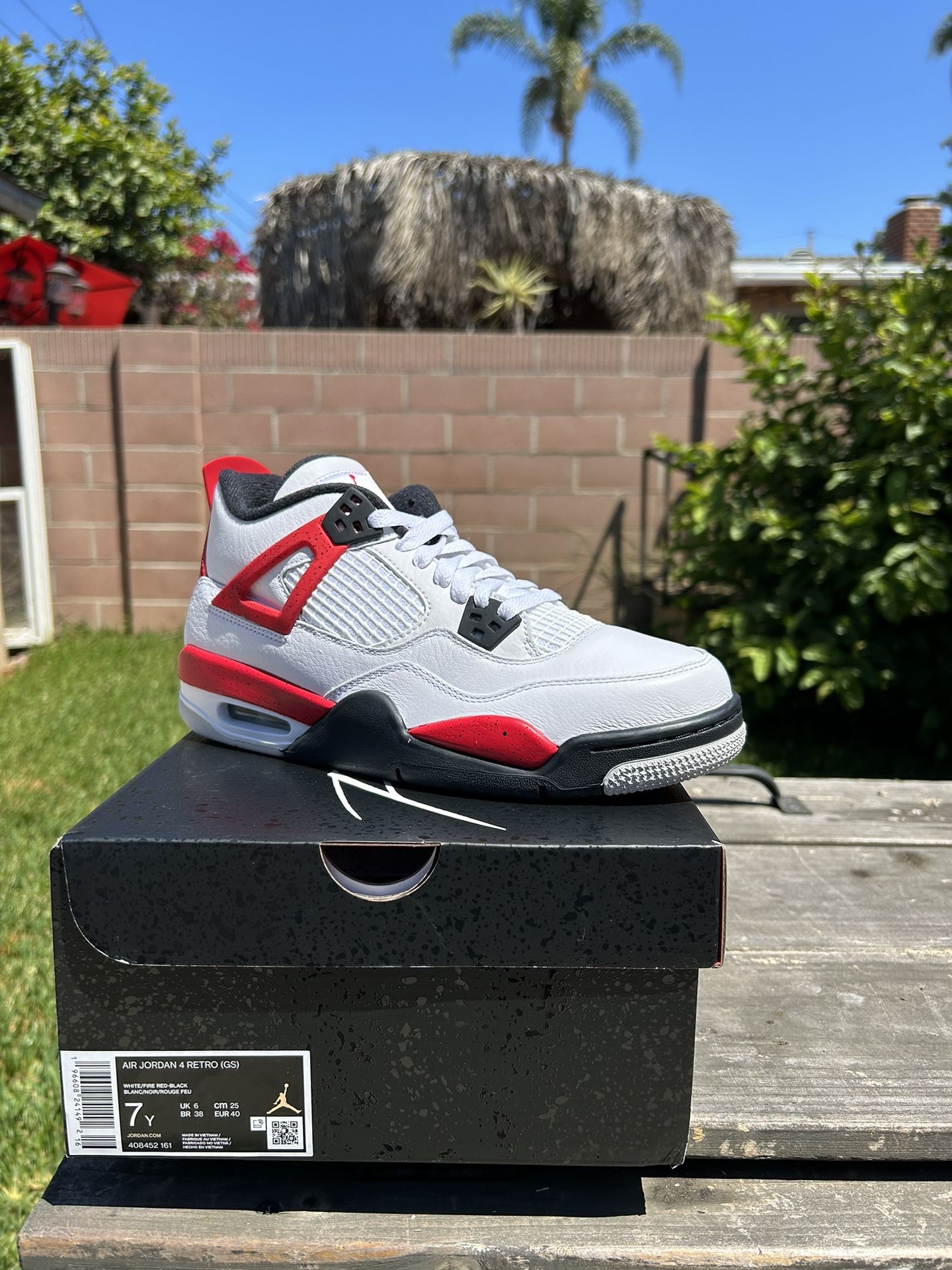 🔥 Jordan 4 Retro