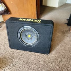 Kicker 10" Ported Sub 