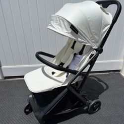 New Travel Stroller/ New Icon Cream Travel Stroller/compact Fold Up Stroller