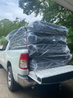 Firm price ✅Mattresse Only ✅Queen 12” new in plastic hybrid medium firm pocket spring