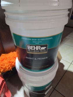 Exterior paint  purple 💜  morado