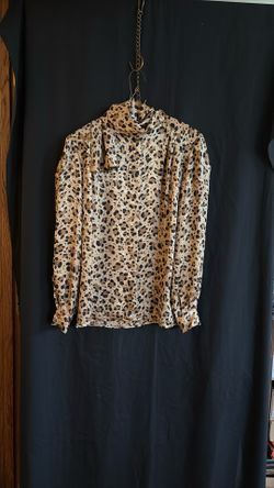 $10 Satin Animal Print Blouse Sz6