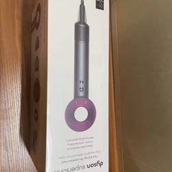 Dyson Hair Dryer *negotible