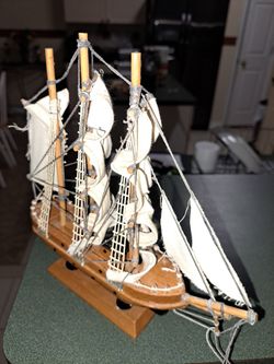 Antique Handicraft Art (Sailboat)