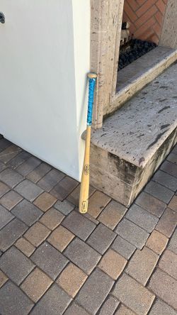 36 in. Louisville Slugger Wood Fungo Bat