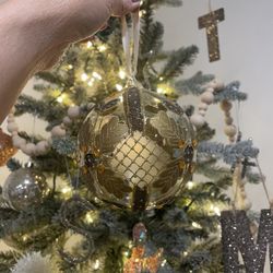 Gold 4in Ornaments