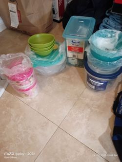 Mixed Plastic Food Storage Container Lot