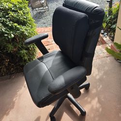 Black Rolling Adjustable Office Chair