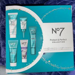 No.7 Skin Care Protect & Perfect Set
